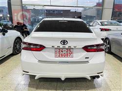 تۆیۆتا کامری